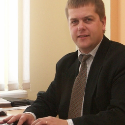 Dr. Rolandas Urbonas